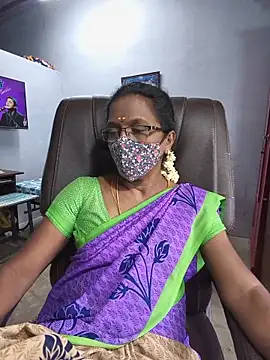 Snapshot of umashreetamil chatting on May 26, 2026, 4:52 am umashreetamil online show from May 26, 2026, 4:52 am