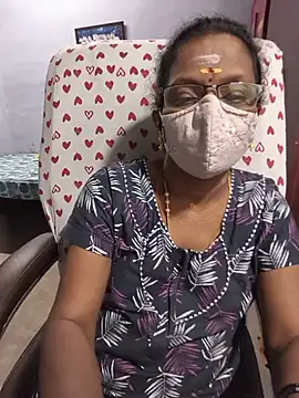 Snapshot of umashreetamil chatting on June 26, 2026, 5:28 pm umashreetamil online show from June 26, 2026, 5:28 pm
