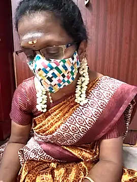 Snapshot of umashreetamil chatting on June 27, 2026, 3:06 pm umashreetamil online show from June 27, 2026, 3:06 pm