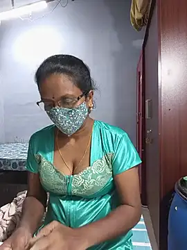 Snapshot of umashreetamil chatting on July 14, 2026, 11:54 pm umashreetamil online show from July 14, 2026, 11:54 pm
