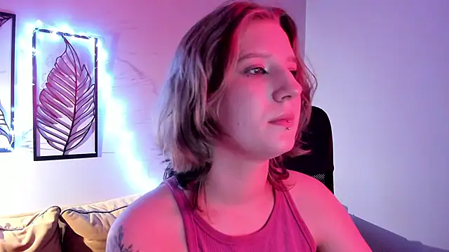 Hailey Foxy online show from November 30, 2025, 9:35 am