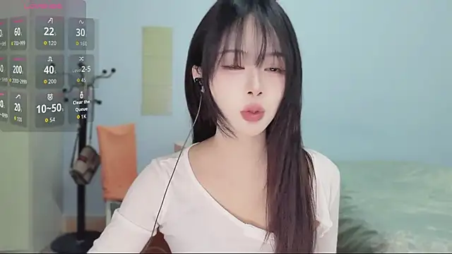 Sue101010 online show from November 16, 2025, 7:30 pm