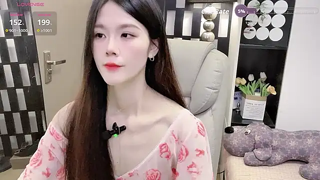 Yueyue-MM online show from March 6, 2026, 2:30 am