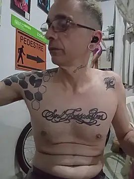 dinho carioca online show from March 23, 2026, 3:54 am