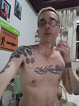 dinho carioca online show from April 8, 2026, 4:01 am