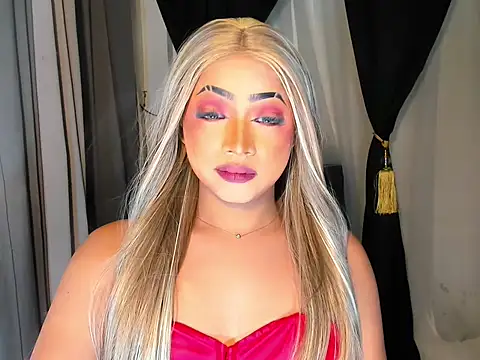 Snapshot of WenceSmith chatting on October 14, 2025, 1:45 pm WenceSmith online show from October 14, 2025, 1:45 pm