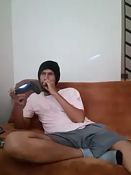 Alejandro92 cali online show from May 15, 2026, 5:42 pm