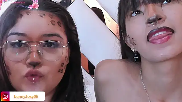 Snapshot of foxybunny chatting on November 18, 2025, 12:05 am foxybunny online show from November 18, 2025, 12:05 am