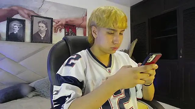 Snapshot of AngelFlexxx chatting on October 8, 2025, 10:07 pm AngelFlexxx online show from October 8, 2025, 10:07 pm