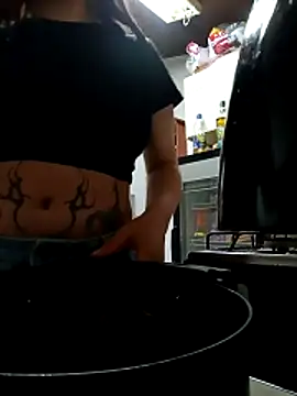 Zulema R1 online show from April 10, 2026, 10:47 pm