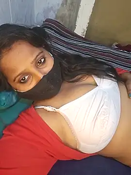 Minu love online show from March 4, 2026, 7:42 pm