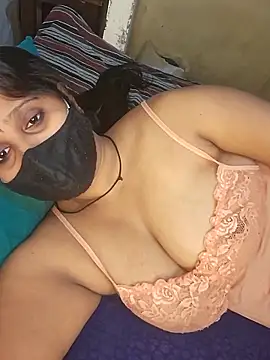 Minu love online show from April 12, 2026, 6:13 pm