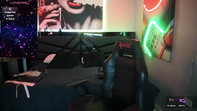 Sara Bdsm  online show from December 18, 2025, 3:18 pm