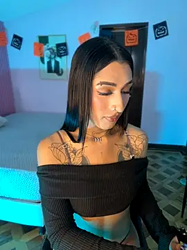  Denisse444 online show from October 21, 2025, 9:04 pm