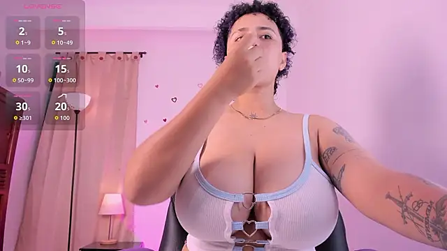 LiaaMoretzz online show from March 28, 2026, 8:58 am