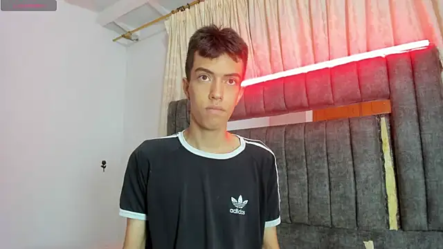 Snapshot of dylan_202520_ chatting on October 13, 2025, 11:54 am dylan 202520 online show from October 13, 2025, 11:54 am