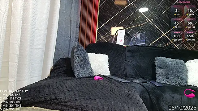 eroseliam online show from October 6, 2025, 8:28 pm