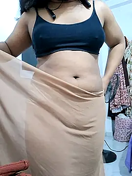 BeautyGirl sara online show from November 7, 2025, 6:52 pm