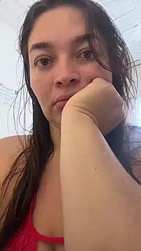 sarahreyess 11 online show from November 14, 2025, 1:43 pm