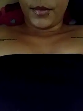 Snapshot of clarinha2 chatting on October 5, 2025, 4:05 pm clarinha2 online show from October 5, 2025, 4:05 pm