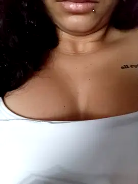 Snapshot of clarinha2 chatting on October 14, 2025, 10:16 am clarinha2 online show from October 14, 2025, 10:16 am