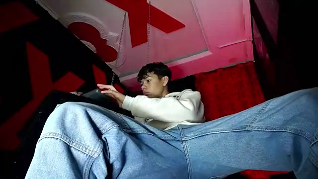 SemerHott online show from September 16, 2025, 1:45 pm