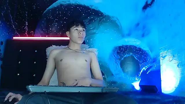 SemerHott online show from November 3, 2025, 1:34 pm