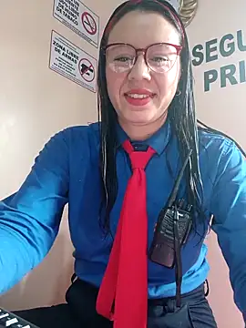 Hannah-colx online show from September 17, 2025, 1:24 pm