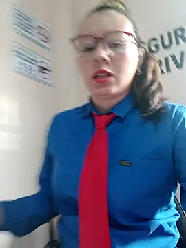 Hannah-colx online show from November 3, 2025, 1:45 pm