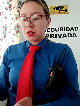 Hannah-colx online show from November 24, 2025, 5:12 pm