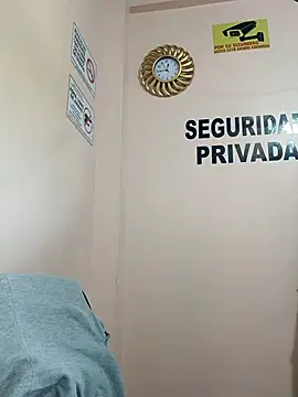 Hannah-colx online show from April 4, 2026, 5:43 pm