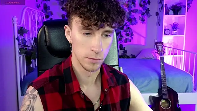 mark caron online show from December 2, 2025, 8:04 pm