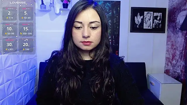 Eva Roussell online show from October 6, 2025, 2:25 pm