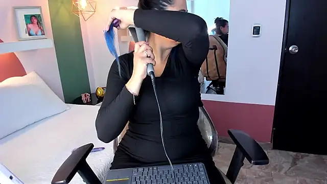 ValeryBoobs1 online show from May 27, 2026, 1:19 pm