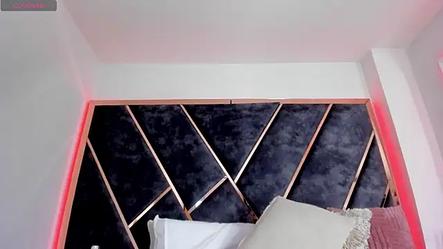 SusanaHenao online show from January 8, 2026, 5:37 pm