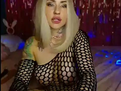Snapshot of Alexis_Gypsy chatting on November 1, 2025, 12:45 am Alexis Gypsy online show from November 1, 2025, 12:45 am
