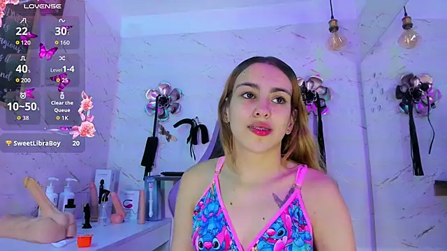 Natasha-Adams online show from April 5, 2026, 9:12 pm