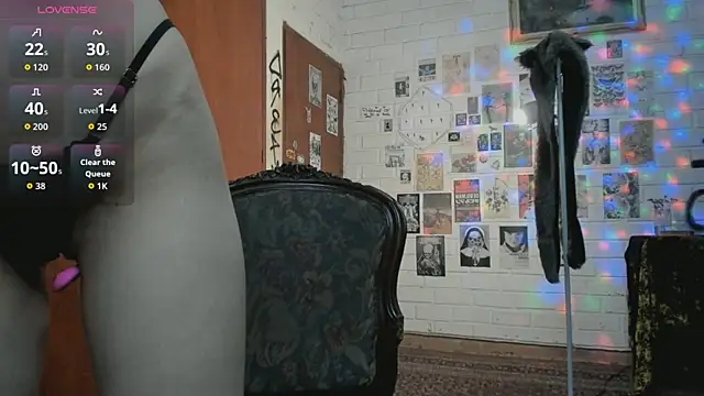 DiosaSexSymbol online show from September 16, 2025, 5:52 am