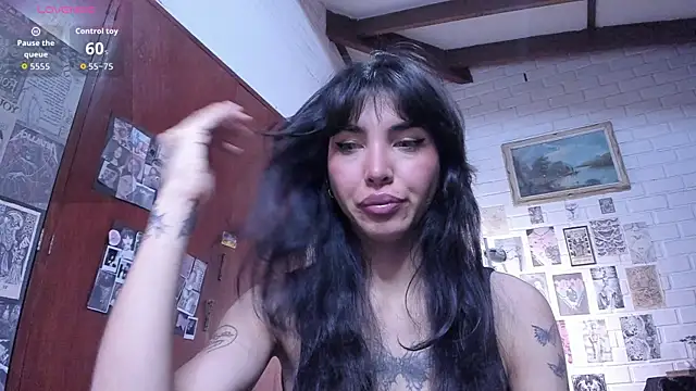 DiosaSexSymbol online show from September 28, 2025, 6:41 am