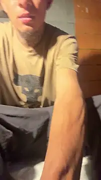 Mrjustin sebas online show from April 16, 2026, 9:04 pm