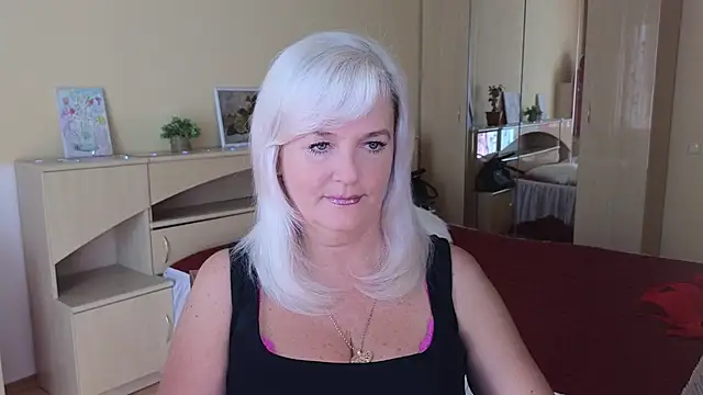 Snapshot of Vina_Vision chatting on September 26, 2025, 10:08 am Vina Vision online show from September 26, 2025, 10:08 am