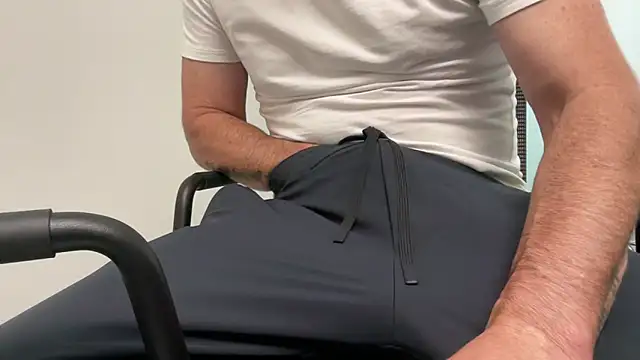 Snapshot of harrys74 chatting on September 19, 2025, 1:56 pm harrys74 online show from September 19, 2025, 1:56 pm