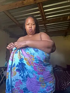 Snapshot of Curvycandy95 chatting on February 11, 2026, 4:39 am Curvycandy95 online show from February 11, 2026, 4:39 am