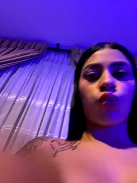 AlannaEvons online show from October 10, 2025, 11:04 pm