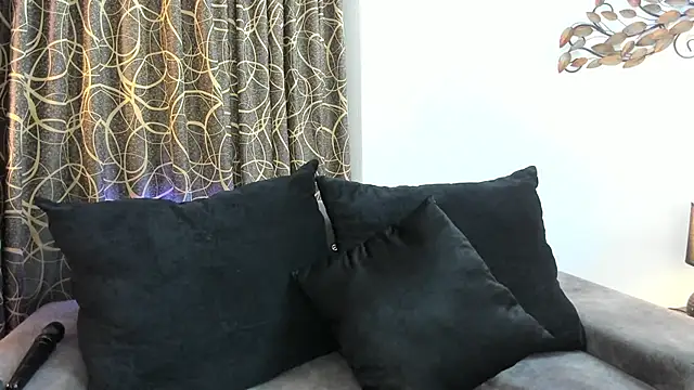 mia skys online show from February 16, 2026, 12:01 pm