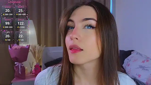 Moonlight1Sonata1 online show from December 18, 2025, 9:04 am