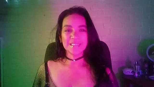 MiiaVelasquez online show from July 22, 2026, 4:48 am