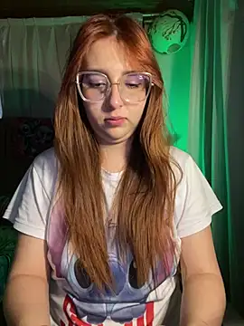 CoraVibes online show from February 6, 2026, 12:19 pm