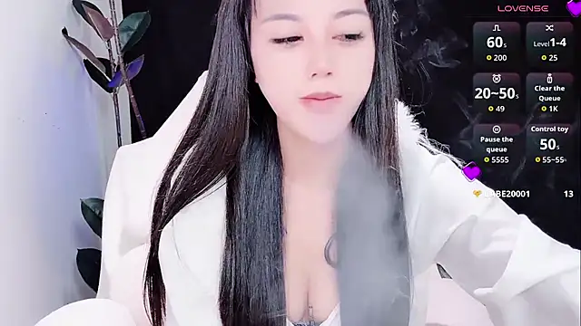 Snapshot of Aiwx0719 chatting on October 8, 2025, 4:21 am Aiwx0719 online show from October 8, 2025, 4:21 am