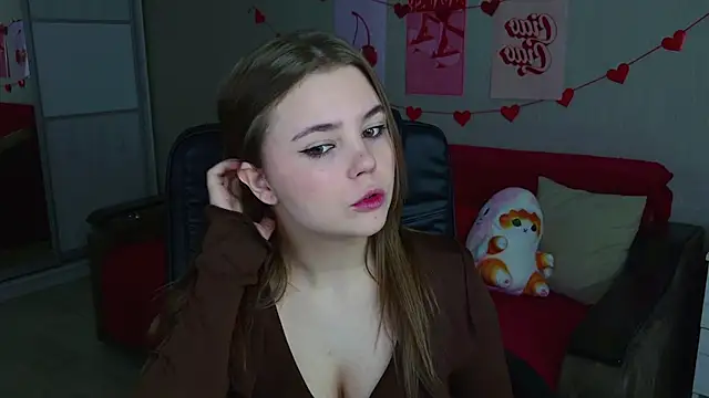 LeksaLove online show from April 15, 2026, 5:09 pm